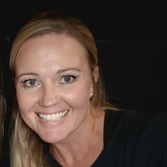 Meet your Posher, Elia - Picture 1 of 1